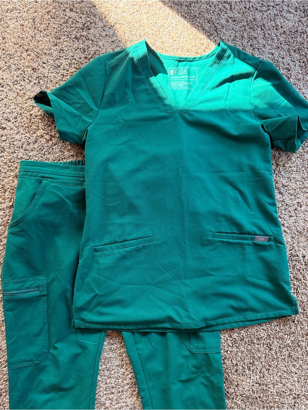 FIGS Scrub Set (Green)
